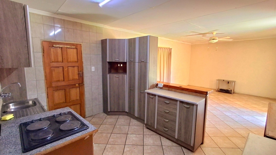 3 Bedroom Property for Sale in Roodia Free State